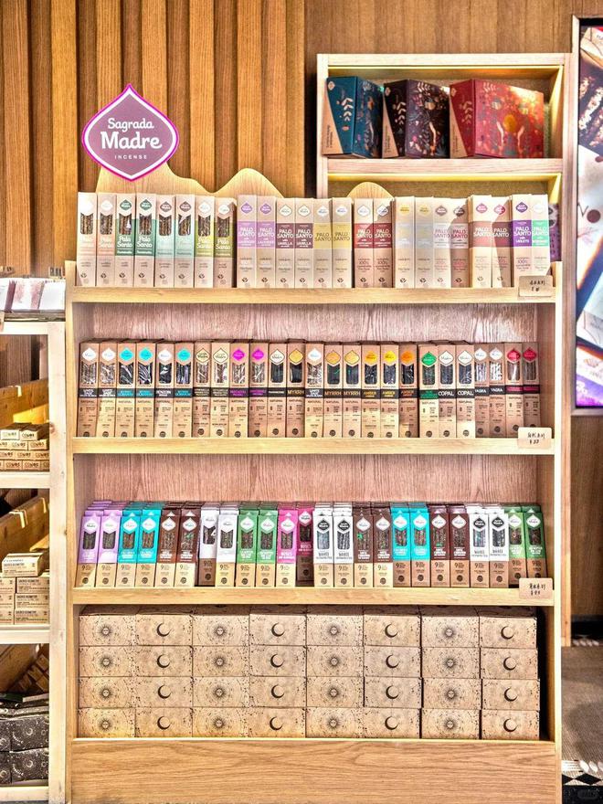 牌Sagrada Madre加速布局线下快闪店pg电子中国网站中式线香越来越火阿根廷香薰品(图2)